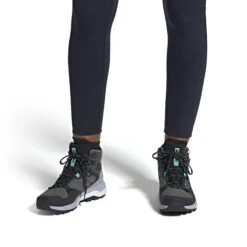 Chaussures De Randonnée Femme Adidas Terrex Skychaser 2 Mid GORE-TEX Hiking -Promos Randonnée Boutique adidas fy9727 11 footwear on model front view white 000