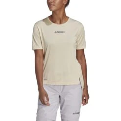 Maillot Femme Adidas Terrex Multi 10 Maillot Femme Adidas Terrex Multi -Promos Randonnée Boutique adidas hm4038 4 apparel on model front view white