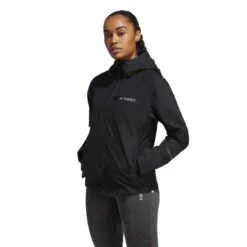 Veste Imperméable Femme Adidas Terrex Multi Rain.Rdy 2-Layer 2 8 Veste Imperméable Femme Adidas Terrex Multi Rain.Rdy 2-Layer 2 -Promos Randonnée Boutique adidas hn5481 3 apparel on model standard view white