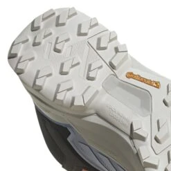 Chaussures De Randonnée Femme Adidas Terrex Swift R3 Mid GORE-TEX 9 Chaussures De Randonnée Femme Adidas Terrex Swift R3 Mid GORE-TEX -Promos Randonnée Boutique adidas hp8711 10 footwear photography detail view 3 white 000