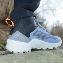 Chaussures De Randonnée Adidas Terrex Swift R3 Mid GORE-TEX -Promos Randonnée Boutique adidas hr1305 15 footwear photography heromrktng view 3 white 000