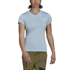 T-shirt Femme Adidas Terrex Tivid -Promos Randonnée Boutique gv1604 app on model front white